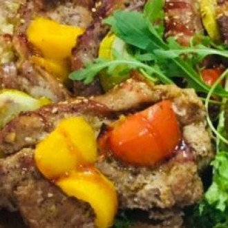 Запечена свинна карківка з овочами